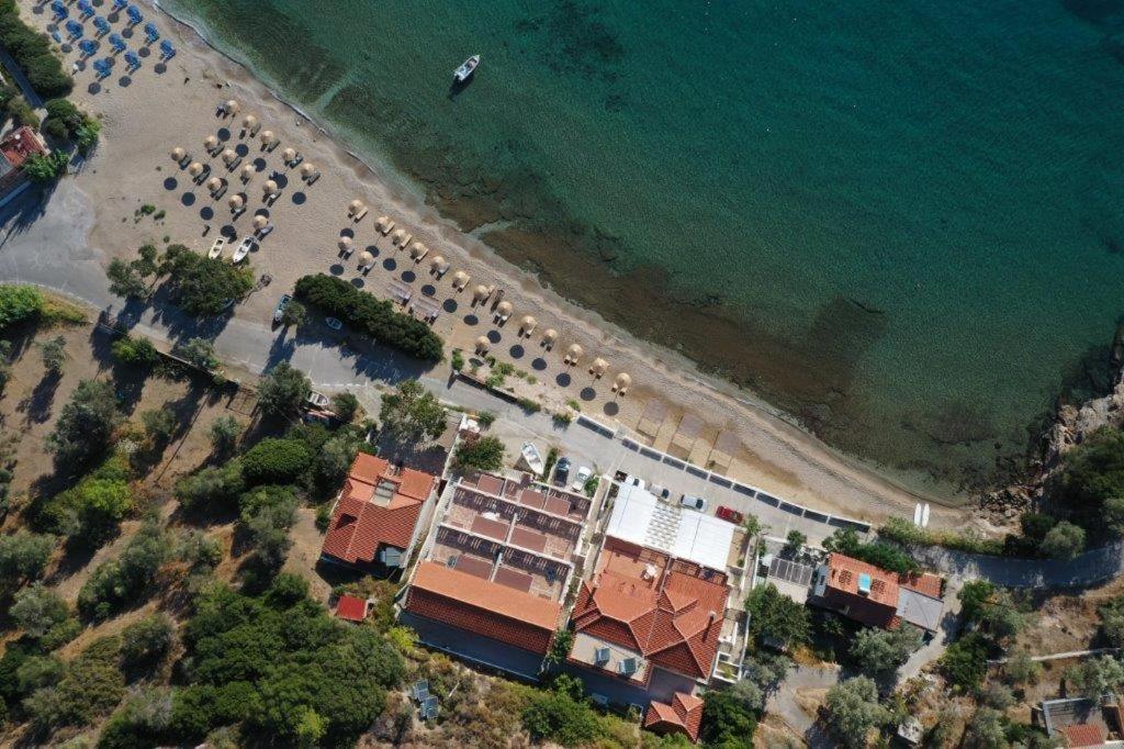 Nereides Seaside Apartments Marathókampos エクステリア 写真